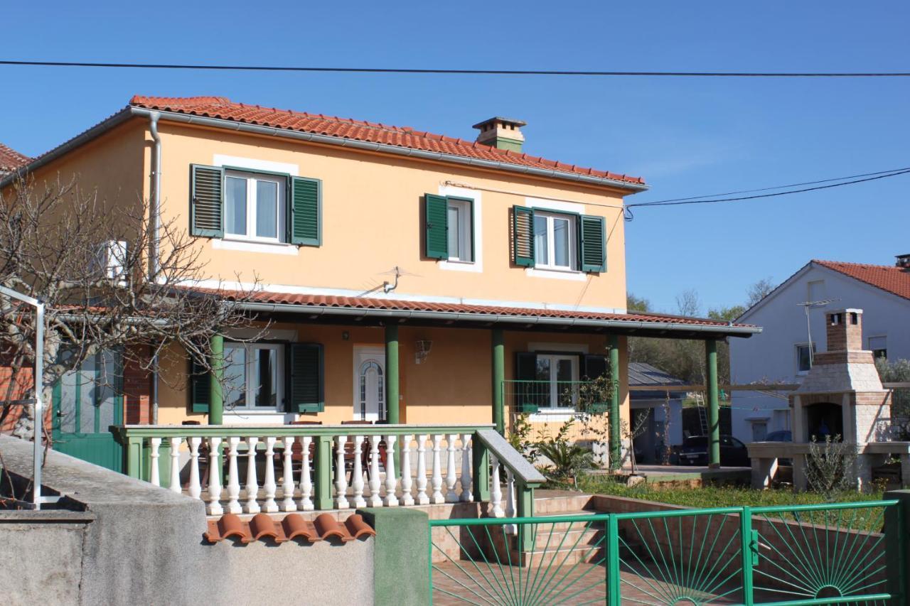 Vila Paula Malinska Extérieur photo